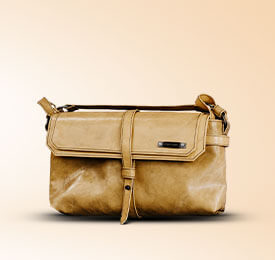 棕色绗缝皮革手提包